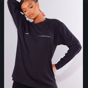 Prettylittlething t shirt